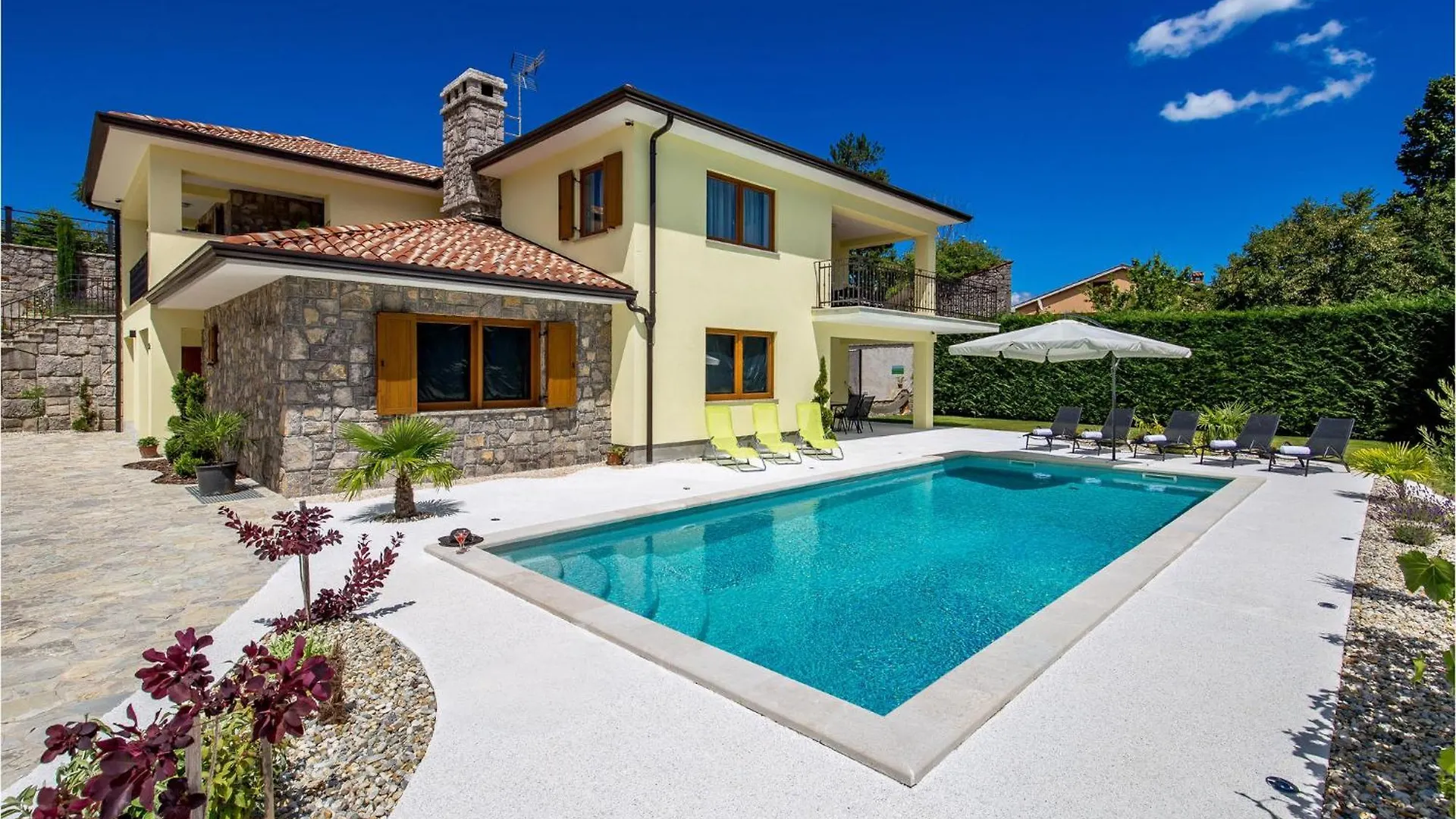 Nice Home In Mucici With House A Panoramic View