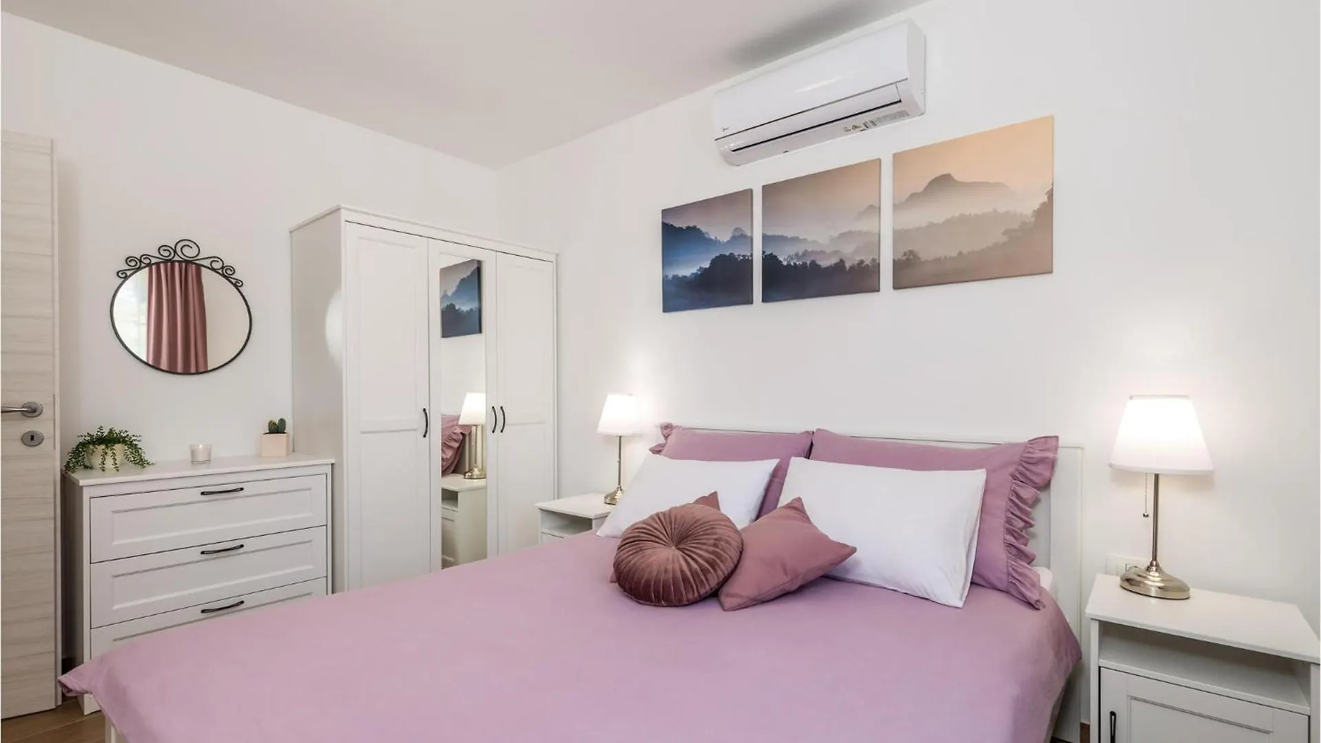 Nice Home In Mucici With House A Panoramic View Croacia